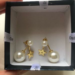 Pearl earrings